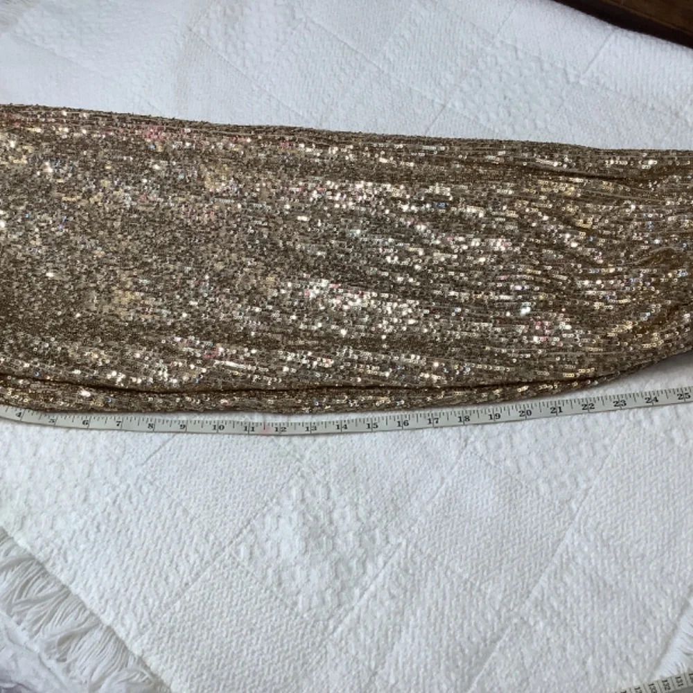 EUC ladies‎ Victoria’s Secret lined gold sequins joggers shiny sz. Xl